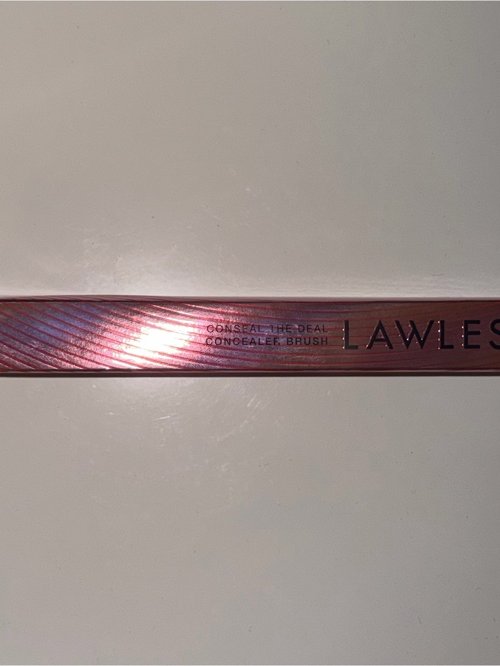 Lawless Conseal The Deal Concealer Brush